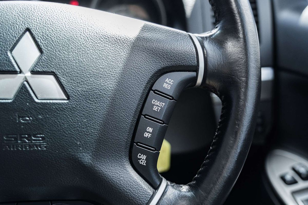 2018 Mitsubishi Pajero GLX NX