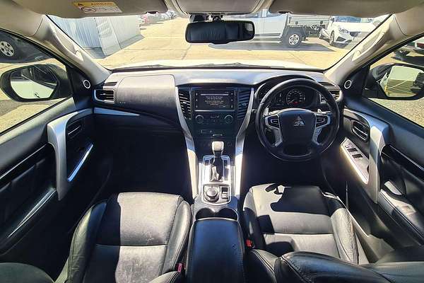 2016 Mitsubishi Pajero Sport Exceed QE