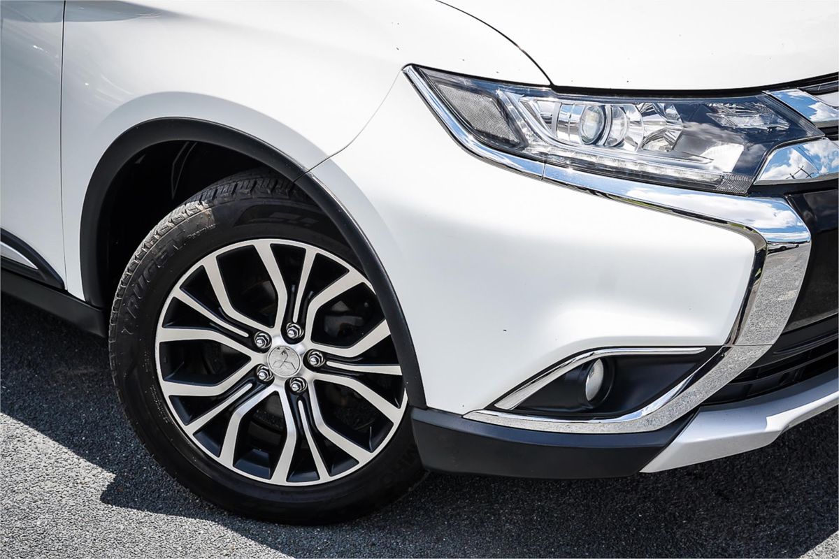 2016 Mitsubishi Outlander LS SAFETY PACK (4x4) 5 SEATS ZK MY17