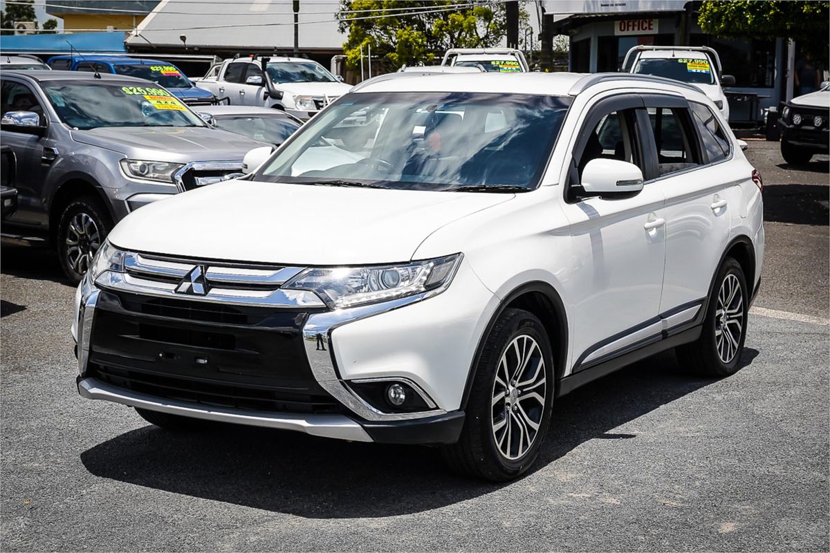 2016 Mitsubishi Outlander LS Safety Pack ZK