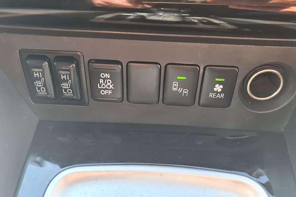 2016 Mitsubishi Pajero Sport Exceed QE