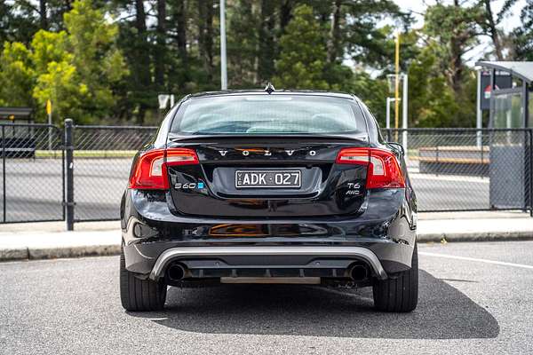 2013 Volvo S60 T6 R-Design