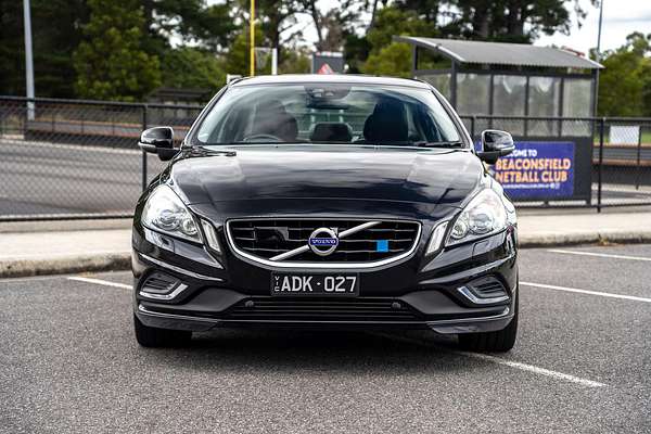 2013 Volvo S60 T6 R-Design