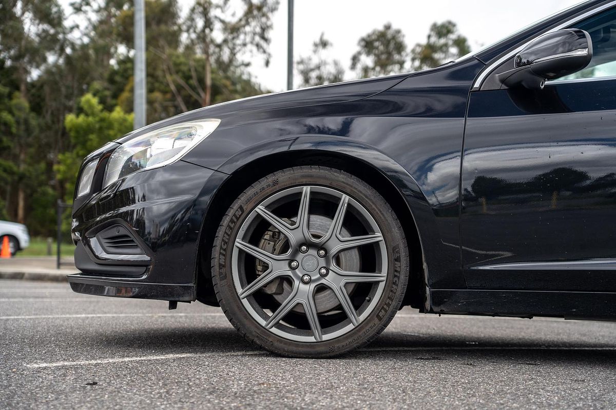 2013 Volvo S60 T6 R-Design