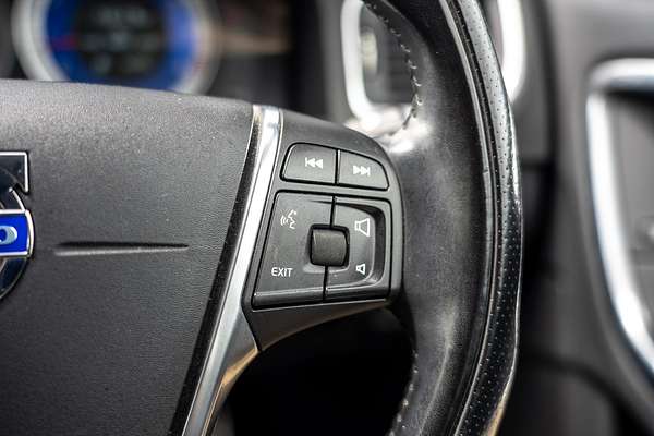 2013 Volvo S60 T6 R-Design