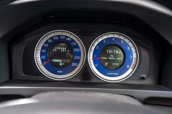 2013 Volvo S60 T6 R-Design