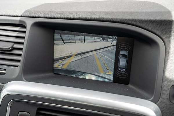 2013 Volvo S60 T6 R-Design