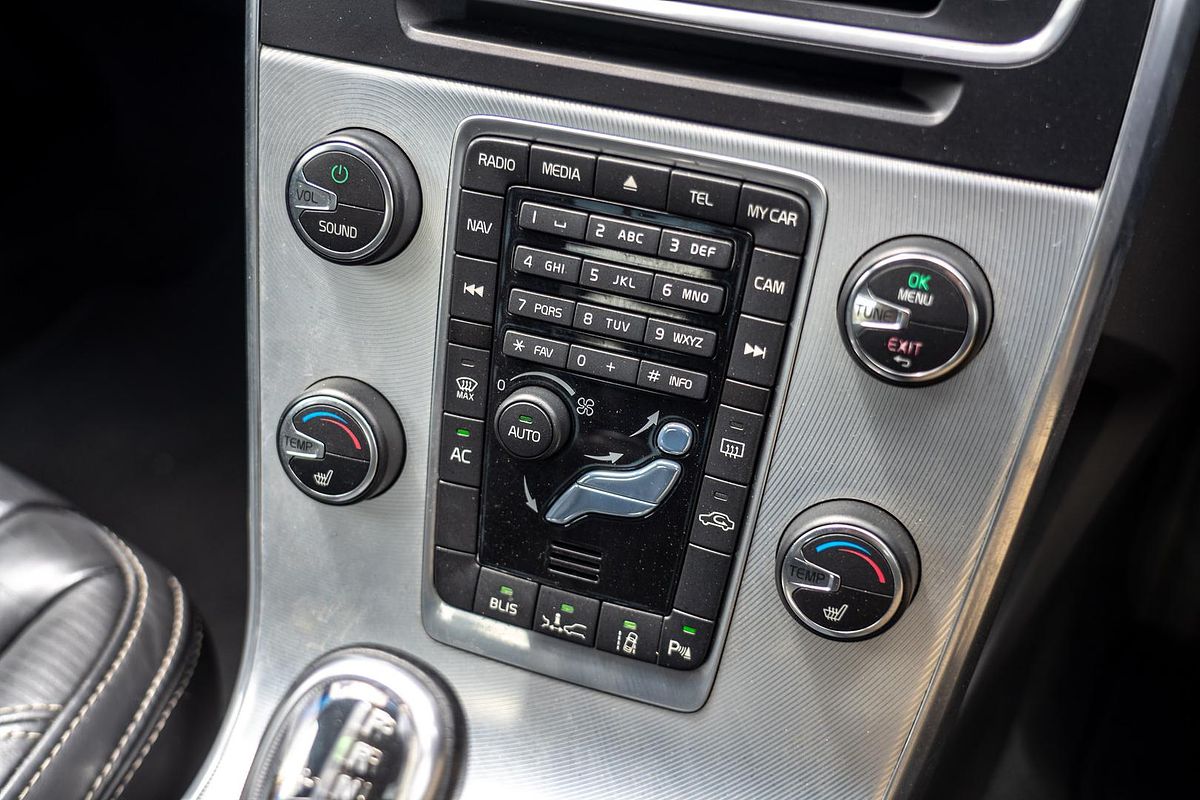 2013 Volvo S60 T6 R-Design