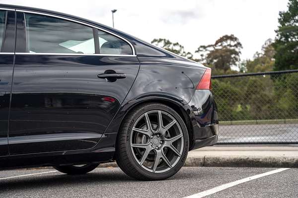 2013 Volvo S60 T6 R-Design