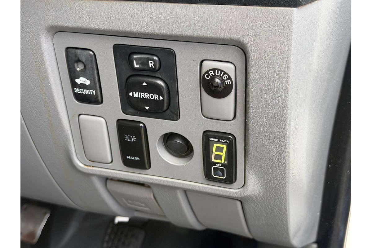 2010 Toyota Hilux SR KUN26R 4X4