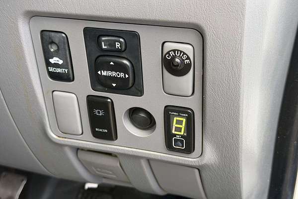 2010 Toyota Hilux SR KUN26R 4X4