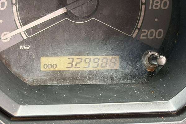 2010 Toyota Hilux SR KUN26R 4X4