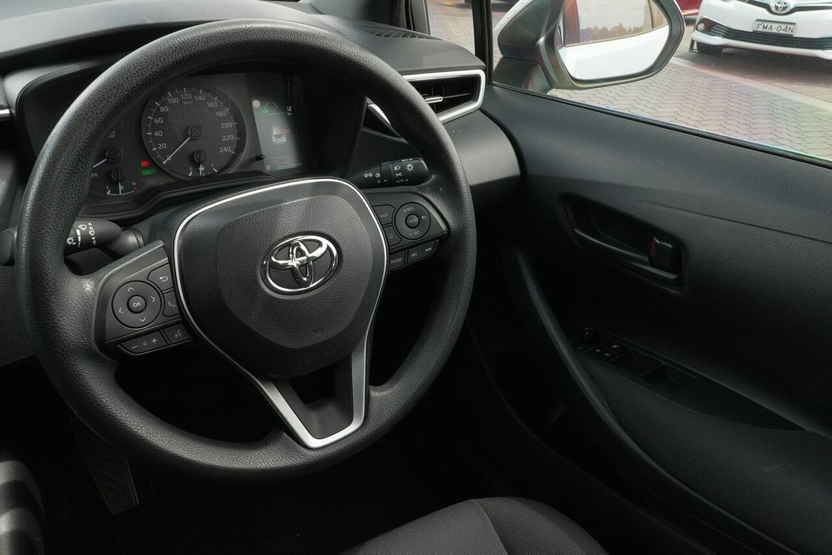 2018 Toyota Corolla Ascent Sport Hybrid ZWE211R