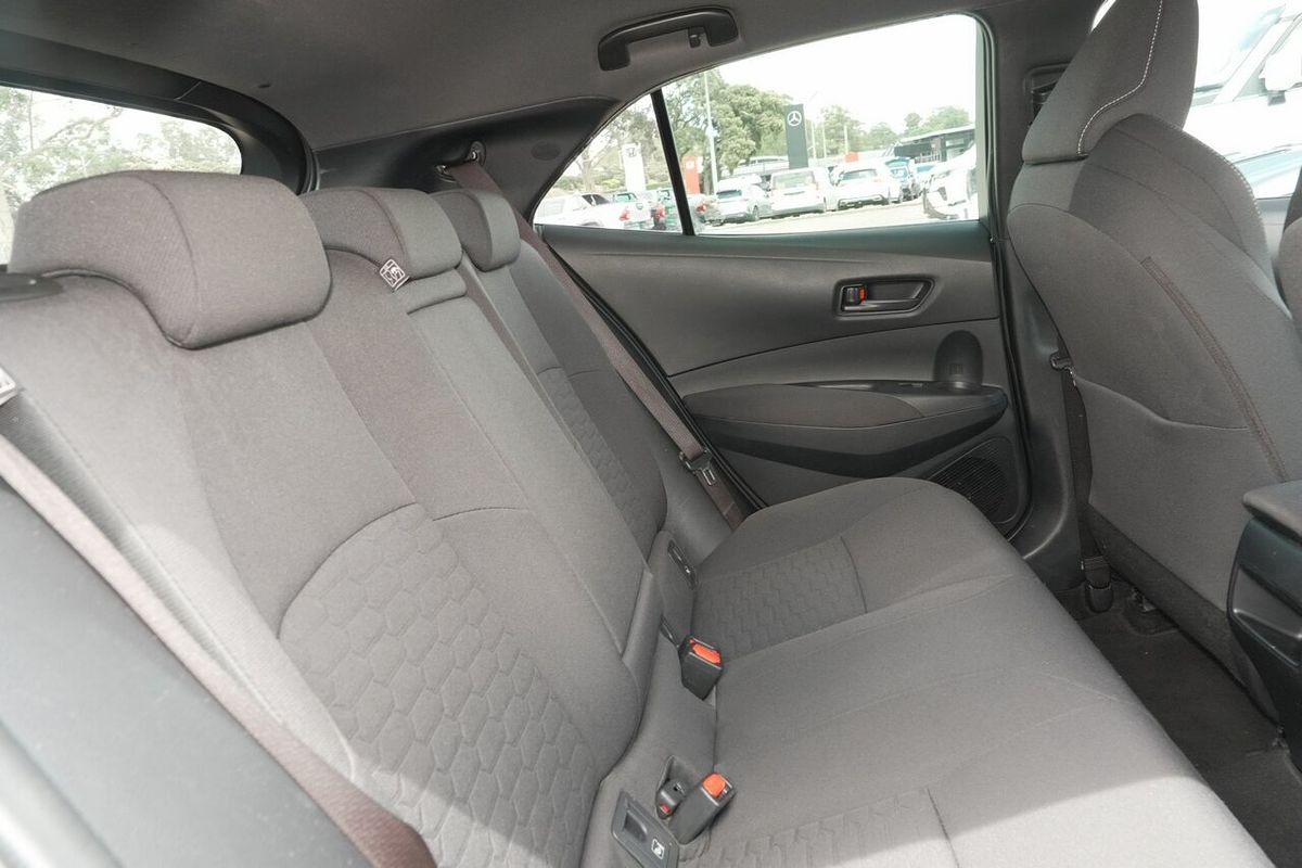 2018 Toyota Corolla Ascent Sport Hybrid ZWE211R