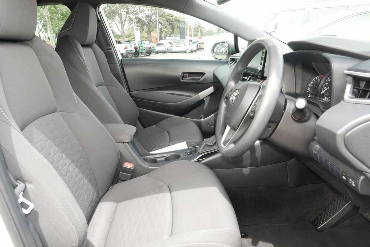 2018 Toyota Corolla Ascent Sport Hybrid ZWE211R