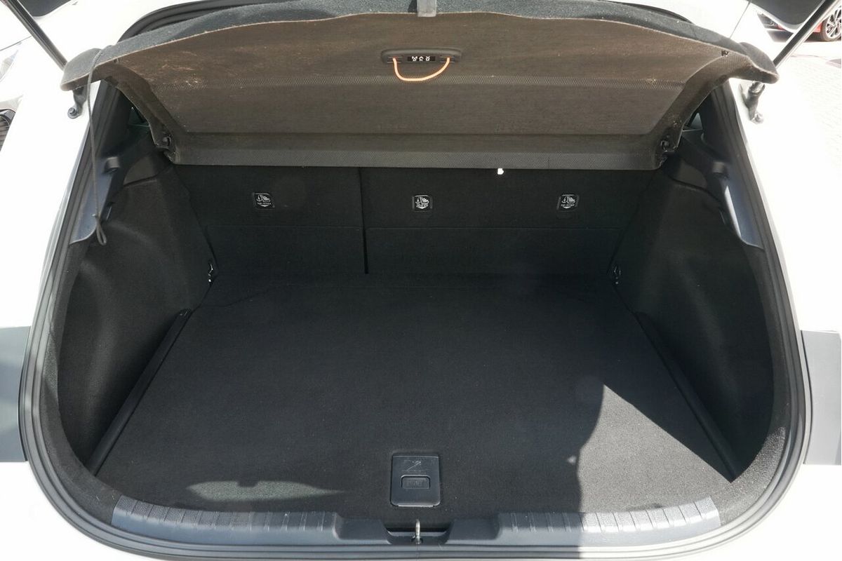 2018 Toyota Corolla Ascent Sport Hybrid ZWE211R