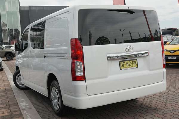2022 Toyota Hiace GDH300R LWB