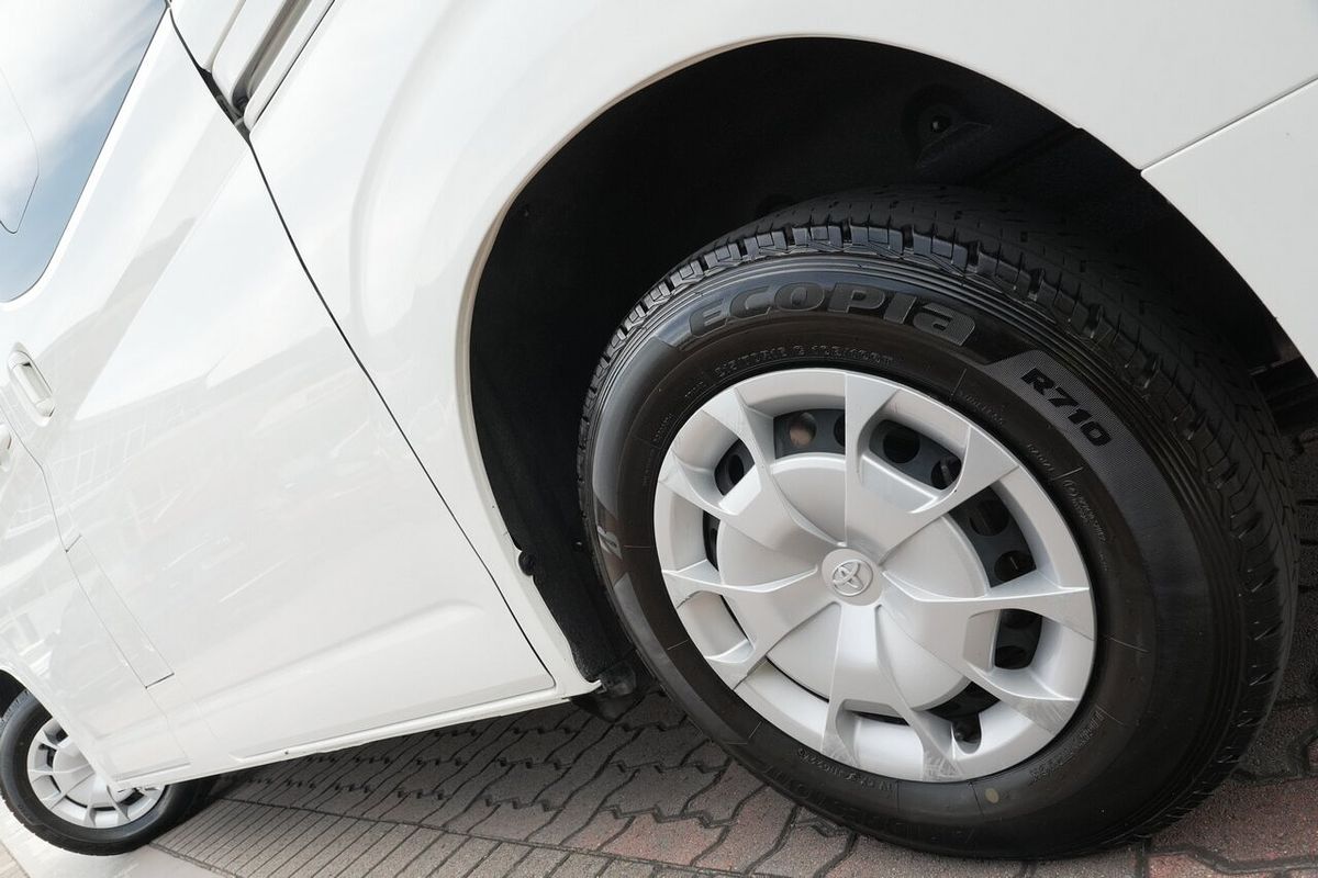 2022 Toyota Hiace GDH300R LWB