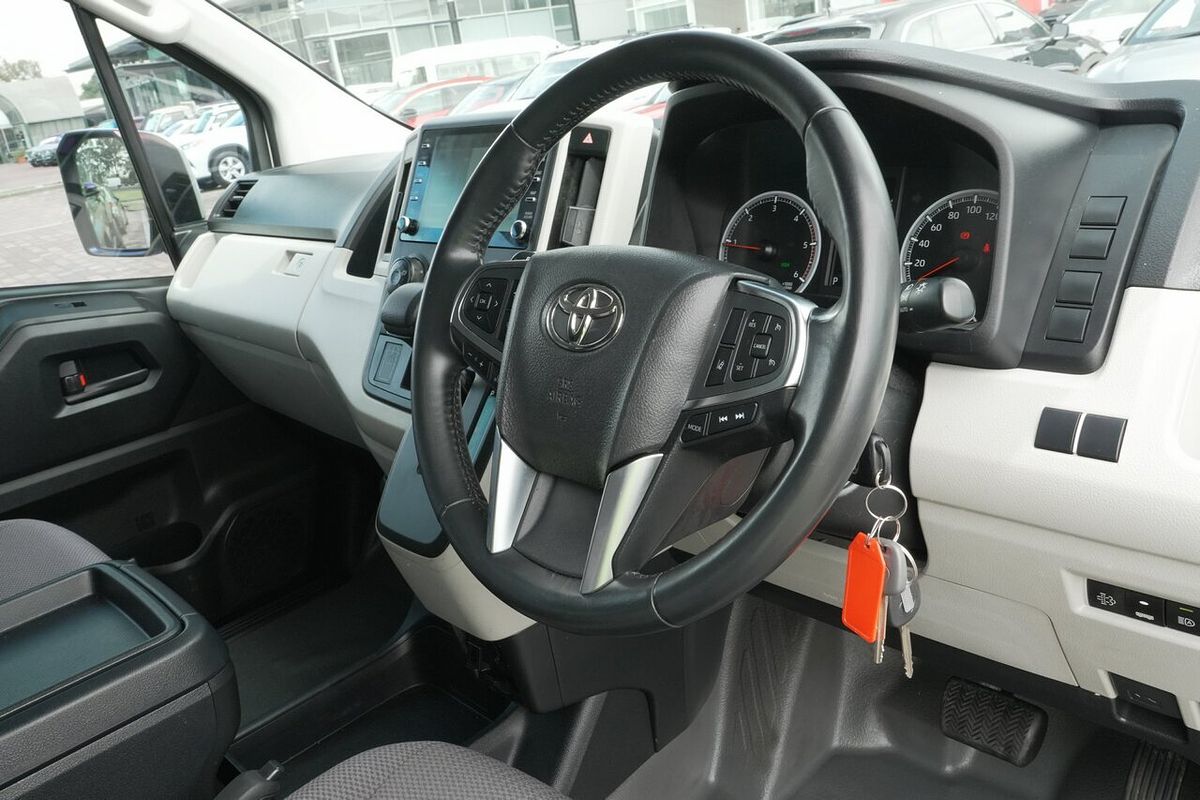 2022 Toyota Hiace GDH300R LWB