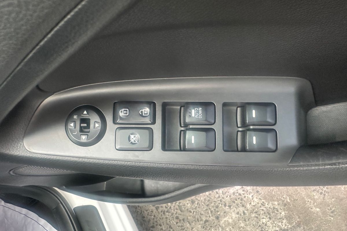 2017 Kia Cerato Sport YD