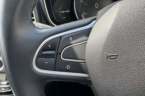 2017 Renault Koleos Zen HZG