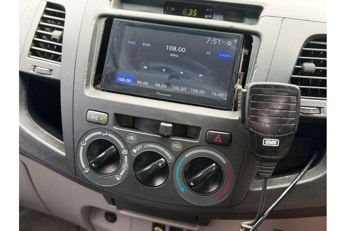 2010 Toyota Hilux SR KUN26R 4X4