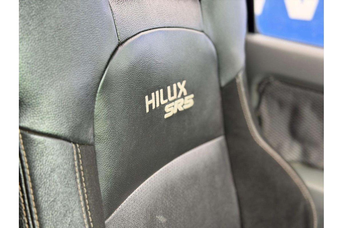 2010 Toyota Hilux SR KUN26R 4X4