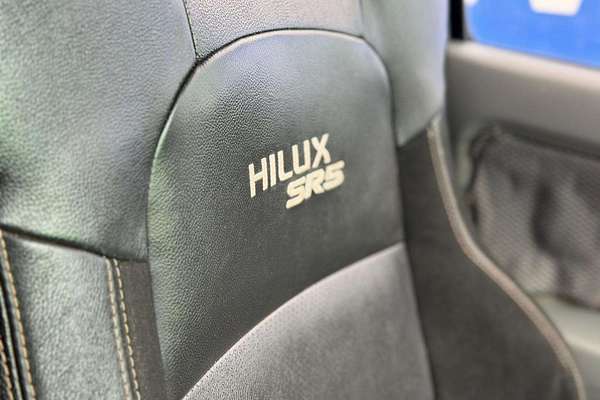 2010 Toyota Hilux SR KUN26R 4X4