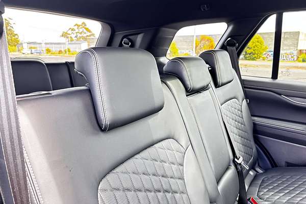 2024 Ford Everest Platinum 3.0L