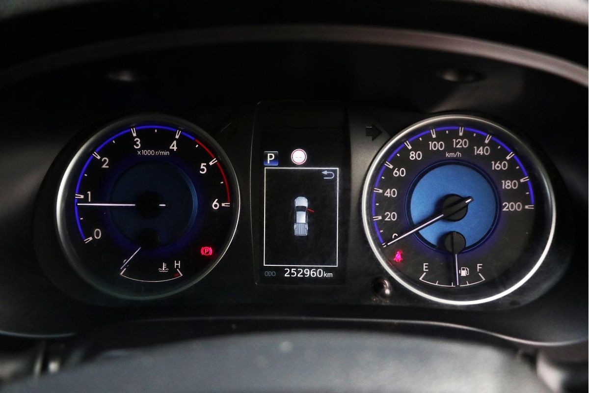 2019 Toyota Hilux SR5 GUN126R 4X4