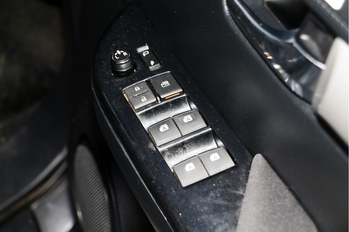 2019 Toyota Hilux SR5 GUN126R 4X4