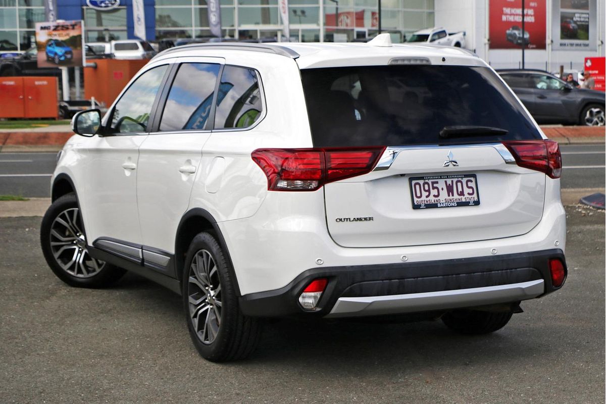 2016 Mitsubishi Outlander LS Safety Pack ZK