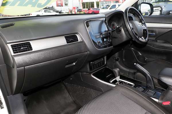 2016 Mitsubishi Outlander LS Safety Pack ZK