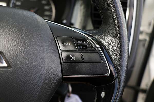 2016 Mitsubishi Outlander LS Safety Pack ZK