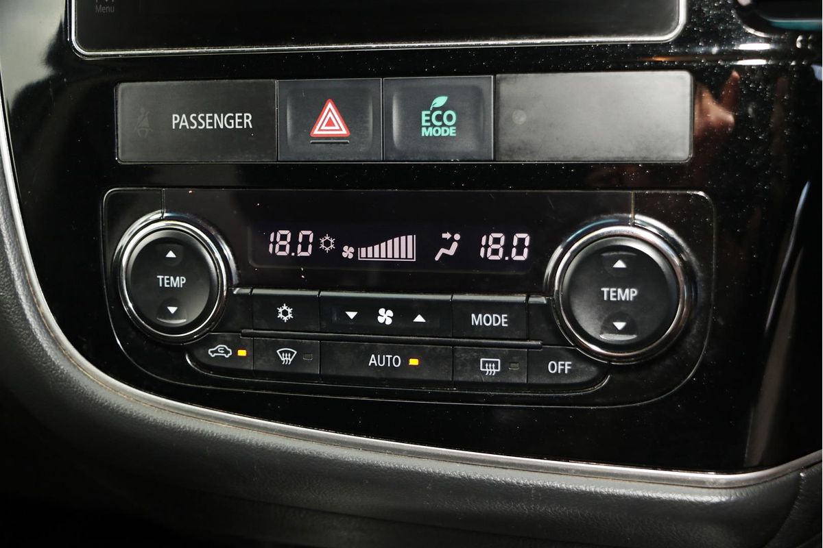 2016 Mitsubishi Outlander LS Safety Pack ZK