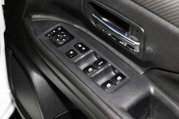 2016 Mitsubishi Outlander LS Safety Pack ZK