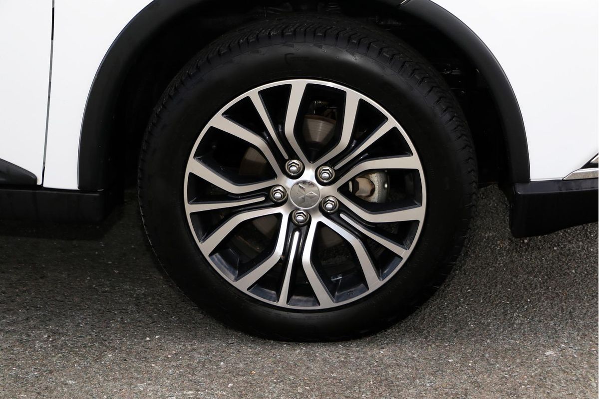 2016 Mitsubishi Outlander LS Safety Pack ZK