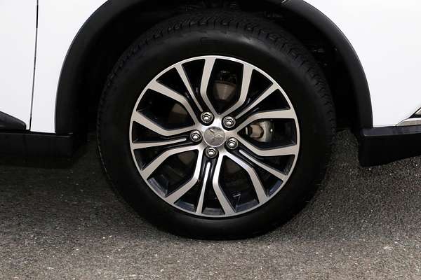 2016 Mitsubishi Outlander LS Safety Pack ZK