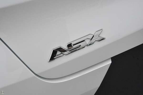 2025 Mitsubishi ASX Exceed XE
