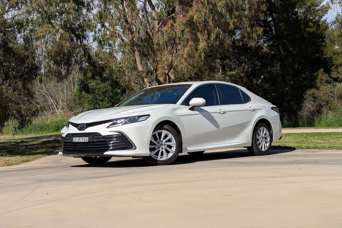 2022 Toyota Camry Ascent AXVH70R