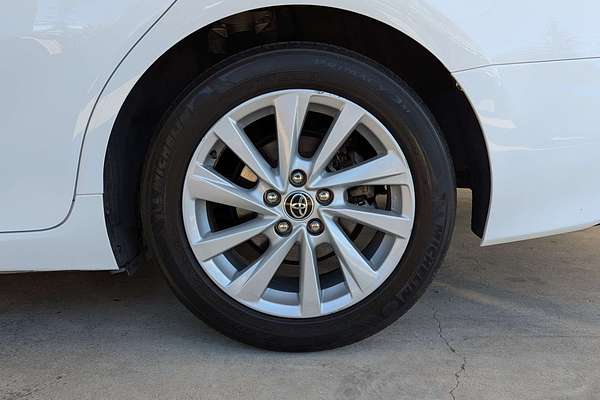 2022 Toyota Camry Ascent AXVH70R