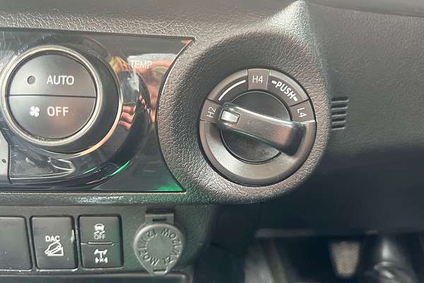 2022 Toyota Hilux SR5 GUN126R 4X4