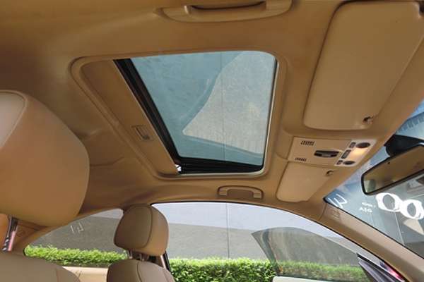 2010 BMW 3 Series 320d E92