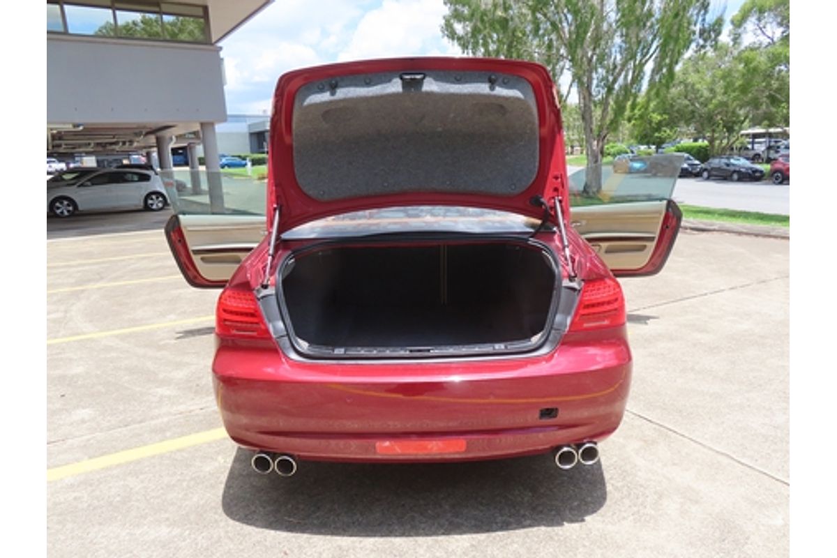 2010 BMW 3 Series 320d E92