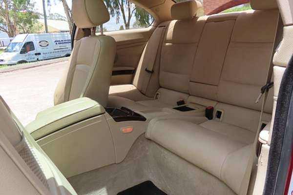 2010 BMW 3 Series 320d E92