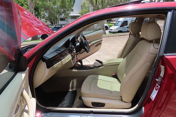 2010 BMW 3 Series 320d E92