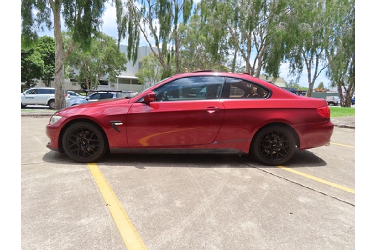 2010 BMW 3 Series 320d E92