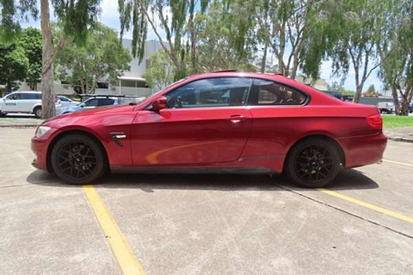 2010 BMW 3 Series 320d E92