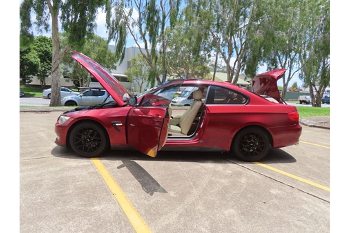 2010 BMW 3 Series 320d E92