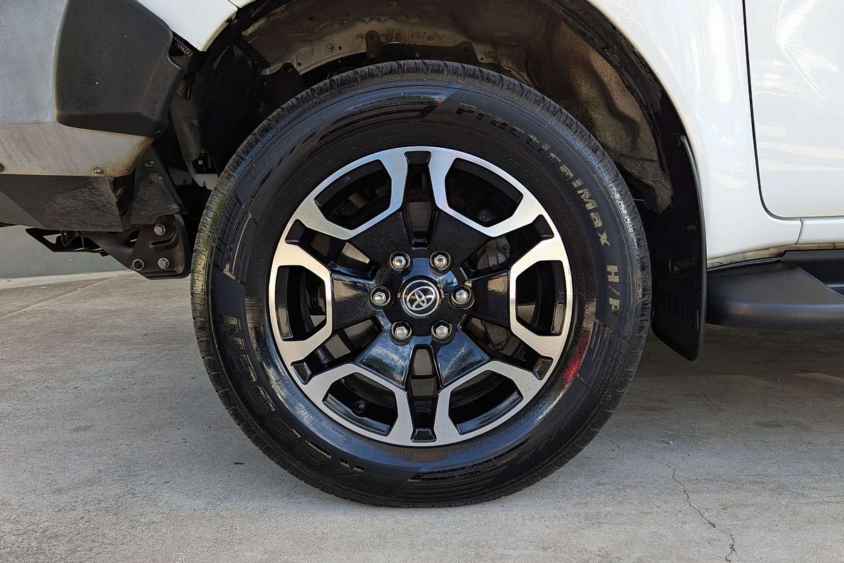 2021 Toyota Hilux SR5 GUN126R 4X4